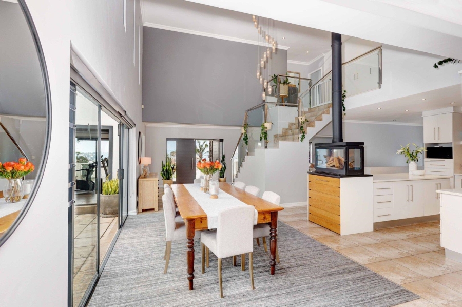 4 Bedroom Property for Sale in Van Riebeeckshof Western Cape